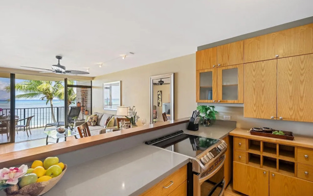 Kahana Reef 215 in Lahaina