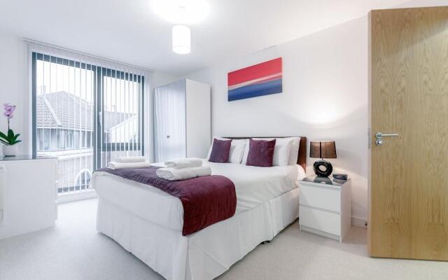 Roomspace Serviced Apartments - Queensway