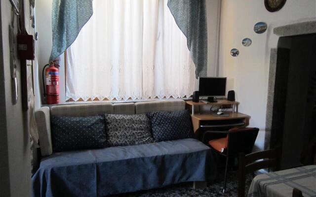 Floradi Rooms