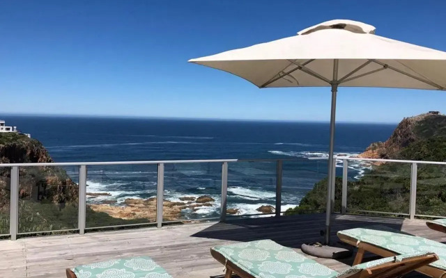 Headlands House Guest Lodge