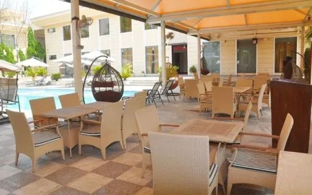 Damore Hotels And Resorts