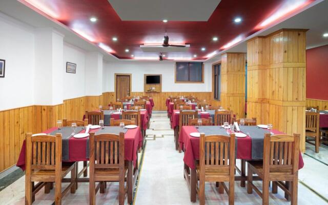 The Posh Hotel near Mall Road with Hassle Free Covered Parking