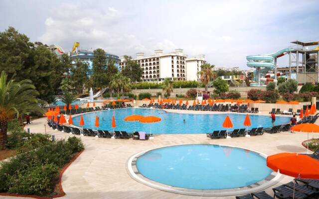 Bayar Garden Tatil Köyü