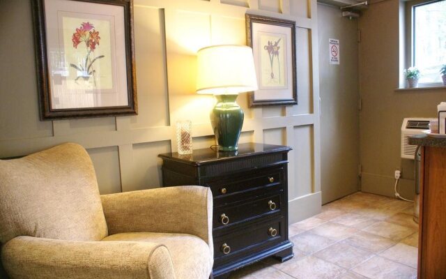 Inns of Virginia - Falls Church
