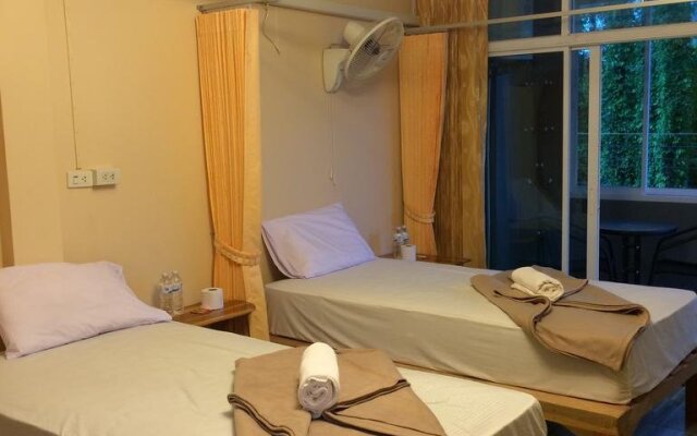 Khao Sok Hostel