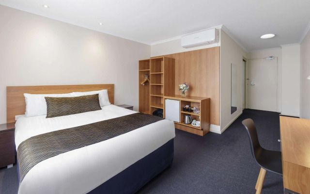 Ramada Encore by Wyndham Belconnen Canberra