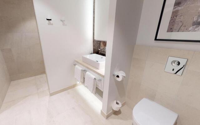 White Pearl Apartment 3.05
