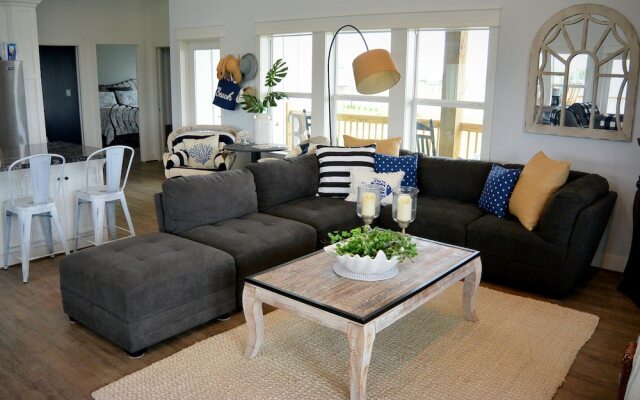 3598 Barracuda Dr Home by RedAwning