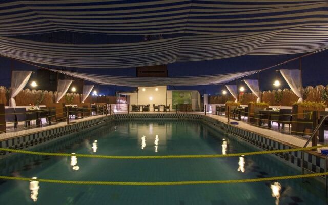 Treebo Trend Popular Hotel
