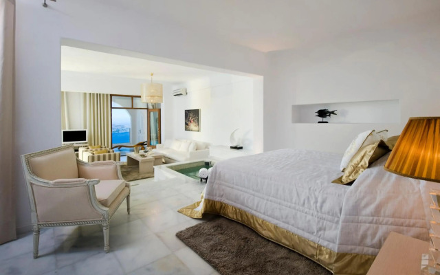 Gold Suites