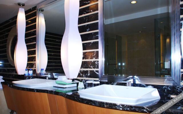 Qingdao  Parkview Holiday Hotel