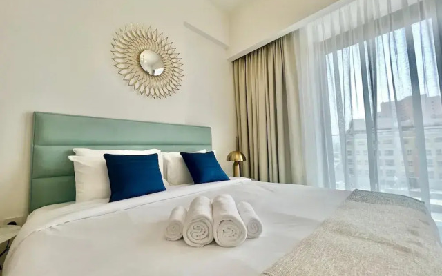 Waves - Comfortable JVC Apt with Balcony