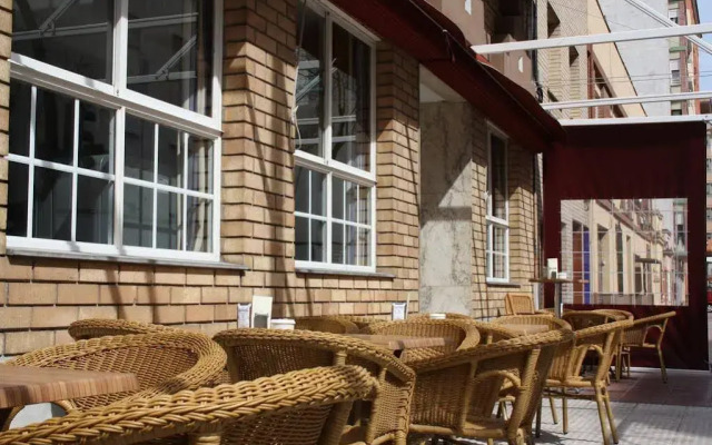 Hotel Herreros