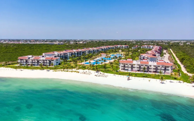 Mareazul Beach Condos Playa Del Carmen