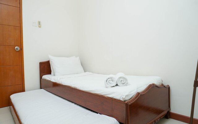 Cozy and Minimalist 2BR at Marbella Kemang Apartment