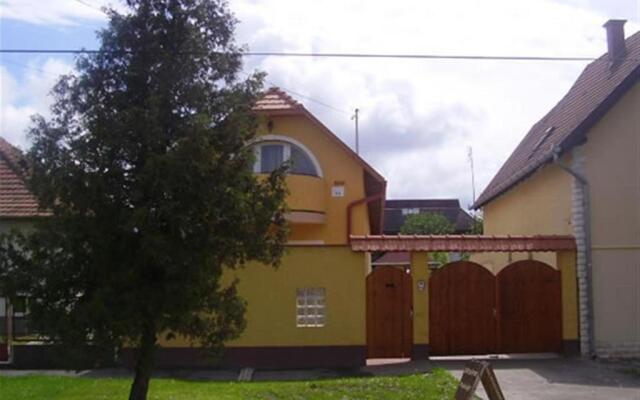 Andrea Apartman