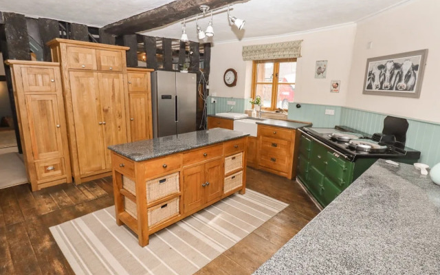 Top Farm House