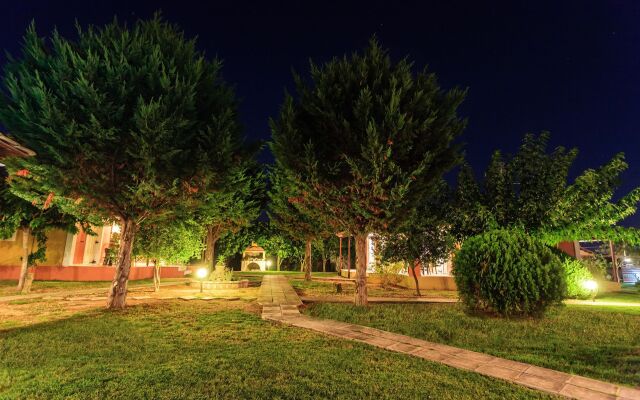Augoustinos Villas