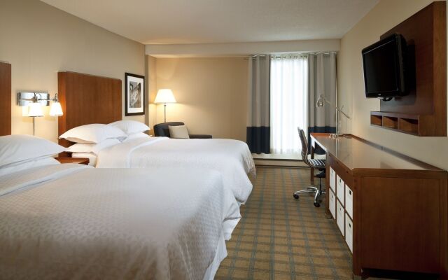 Four Points By Sheraton Gatineau-Ottawa