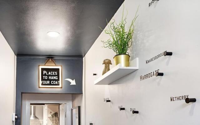 Stunning 4Bed Townhouse by HIC & Trendy Kings Quarter!