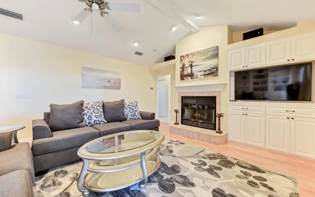 Ocean Escape by Vtrips