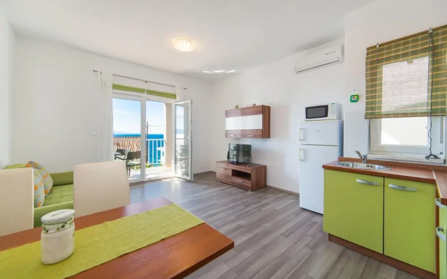 Amazing Apartment in Brist With 1 Bedrooms and Wifi