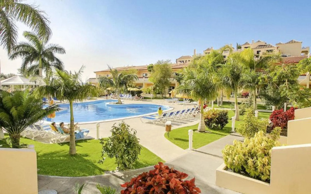 Apartamentos Jardín del Conde