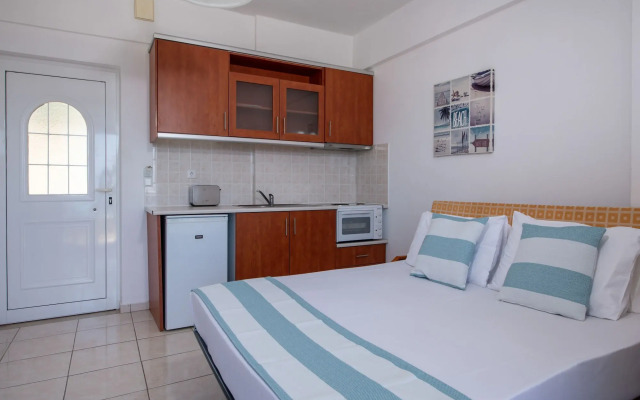 Sunrise Studios & Apartments