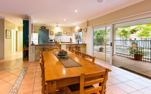Casa Breeze - Luxury Holiday House