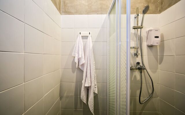 Loft Hostel 77
