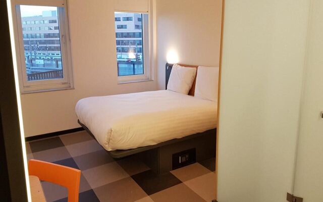 easyHotel Amsterdam Arena Boulevard