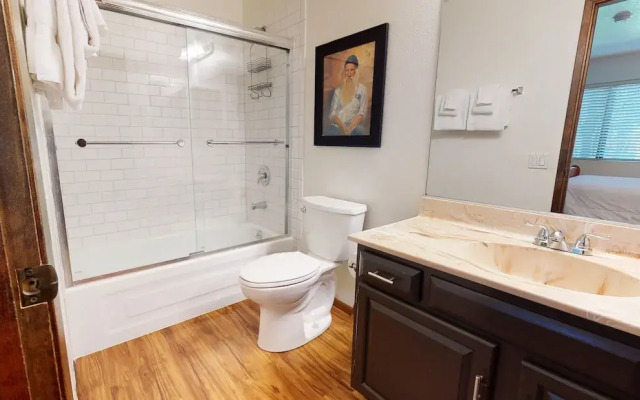 Snowflower 20 Pet-Friendly, Spacious Corner Unit With Great Complex Amenities by RedAwning