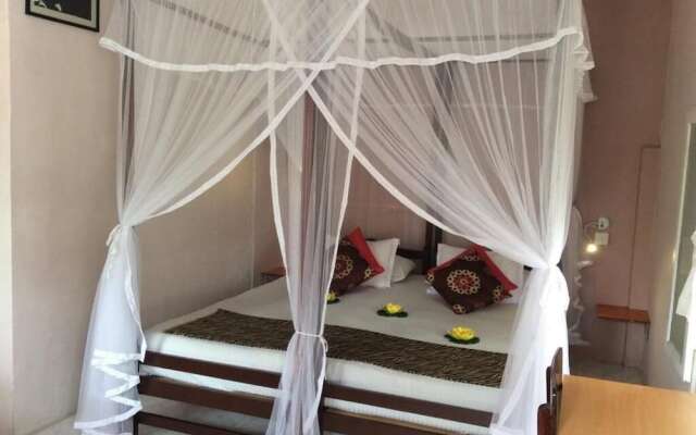 Mrs Wijenayake's Beach Haven Guest House