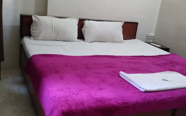 Raja Guest House