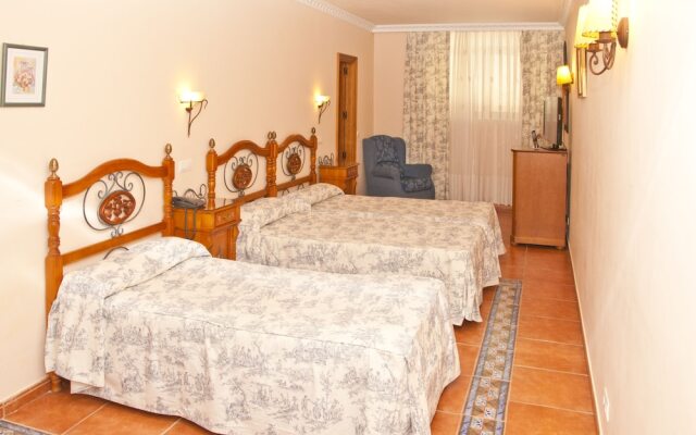 Hostal Santo Domingo de Silos