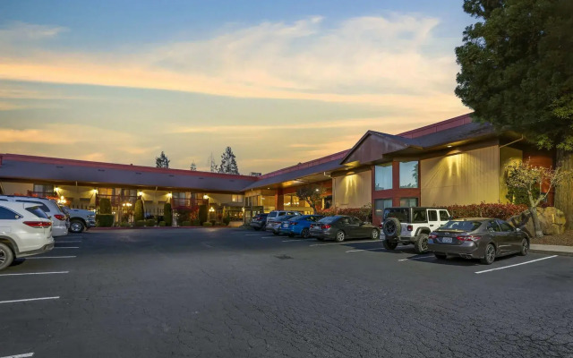 Best Western Plus Placerville Inn