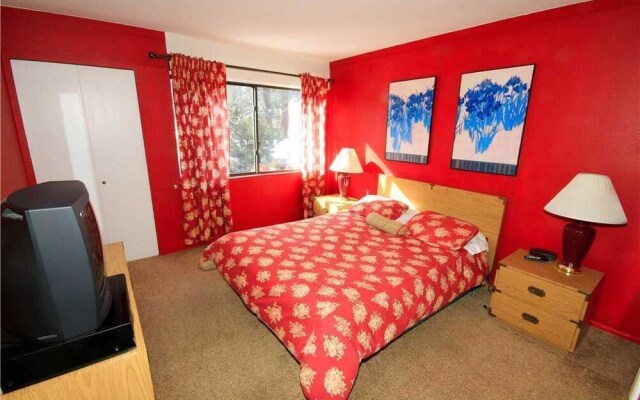 Mammoth Ski & Racquet Club #12 - Pet Okay! 2 Bedrooms 2 Bathrooms Cond