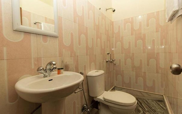 Fabhotel Sonamla Retreat