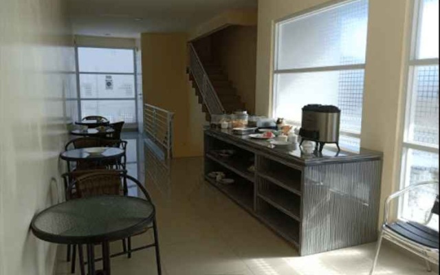 Gamalama Indah Hotel – Guest Rooms – Ternate