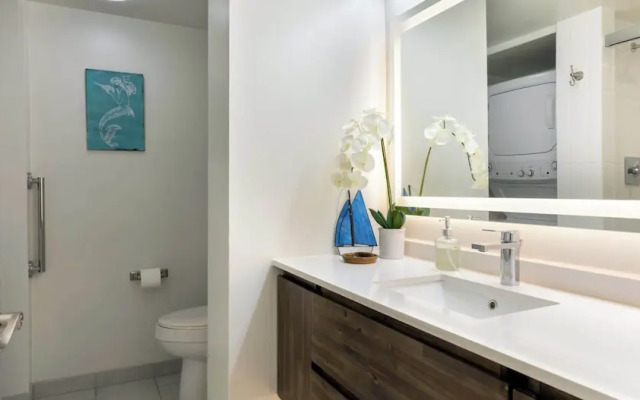 Oceanfront Condo 117 in Kailua-kona