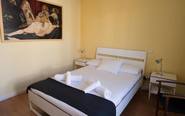 For You Rentals Chueca Apartment SON1