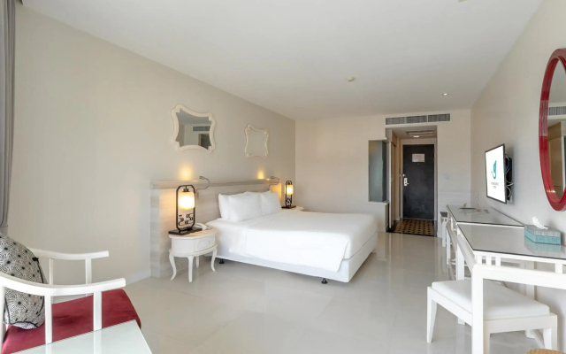 Jayleen Clarke Quay Hotel
