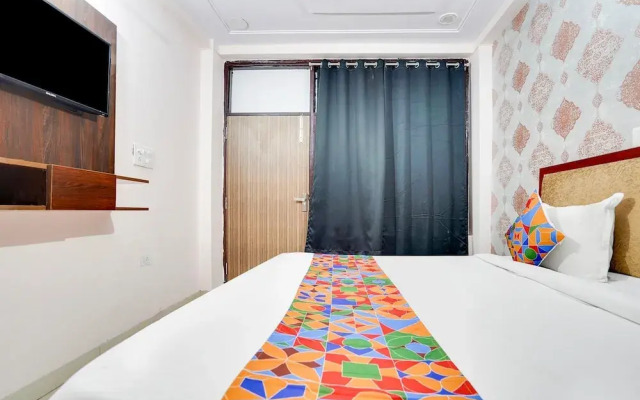 OYO Townhouse 1077 Hotel travel time