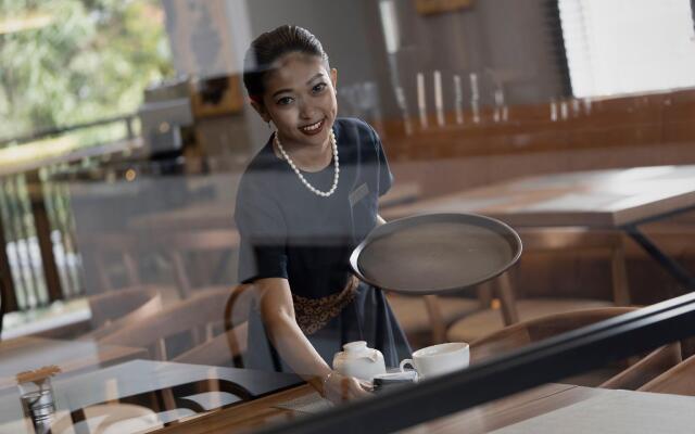 Batiqa Hotel Darmo - Surabaya