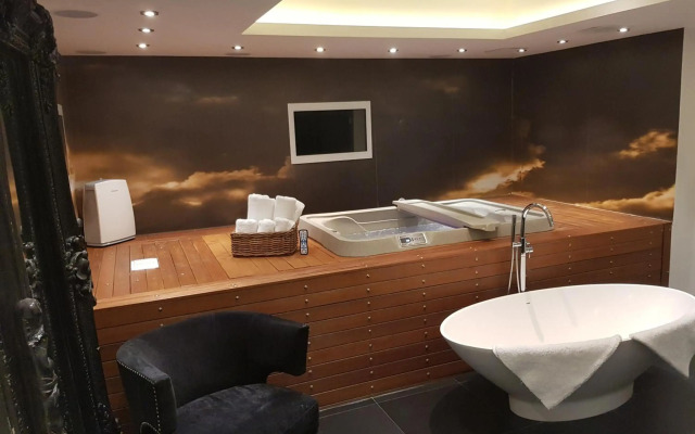 The Exhibitionist Hotel