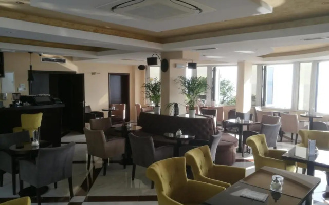 Apartments Drobni Pijesak