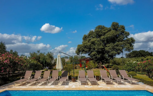 Pool Villa Divina in i an
