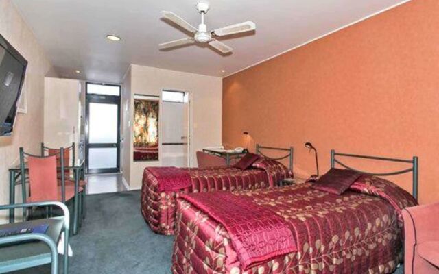 Academy Motor Inn