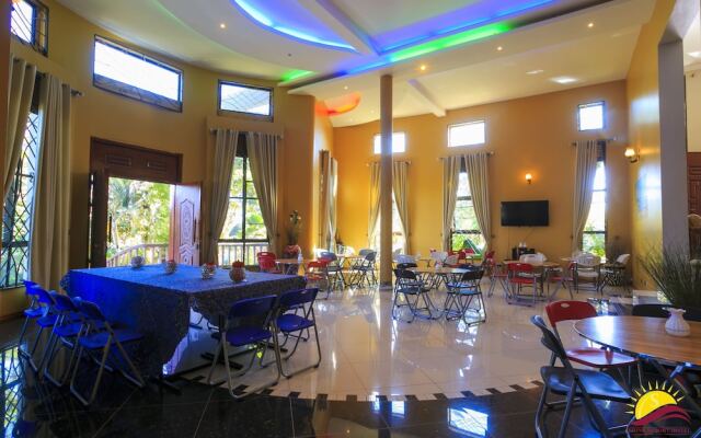 Shine Country Resort Hotel