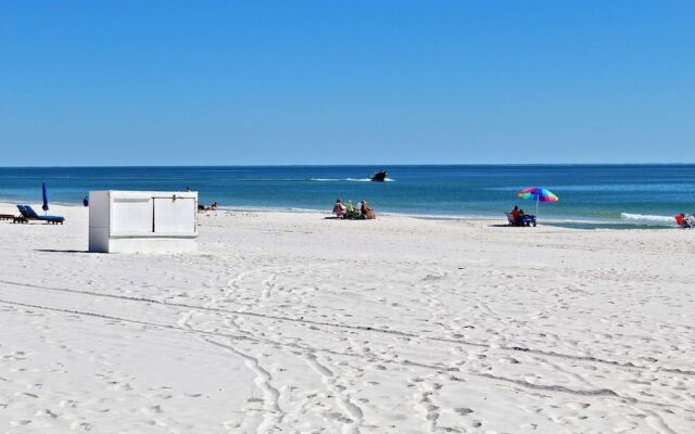 Island Winds East 605